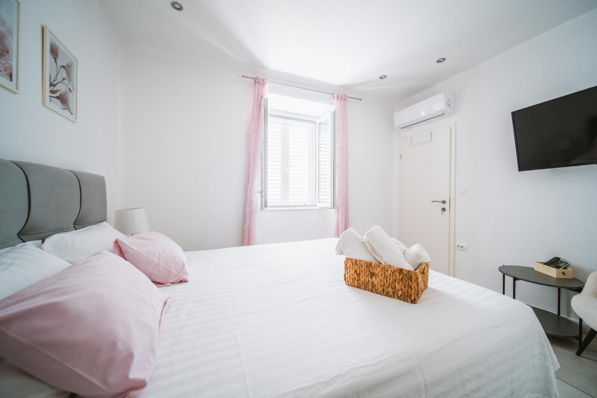 Korkyra Harbour Rooms 科尔丘拉 外观 照片